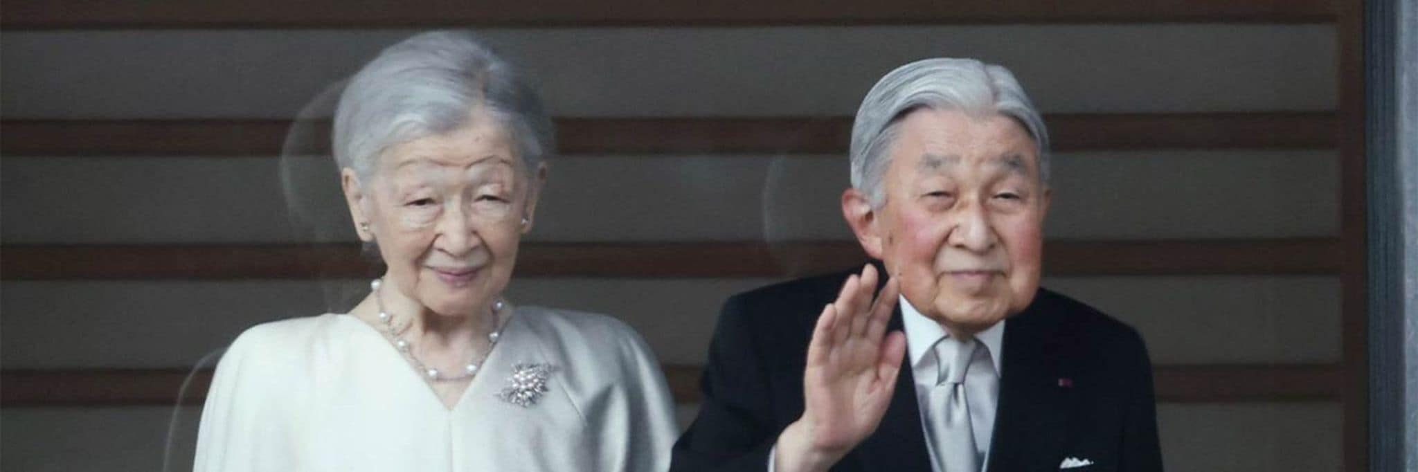 明仁上皇夫妻と徳仁天皇一家の人気が反比例するのには訳があった…天皇家で繰り返される「光と影の家族関係」 | PRESIDENT Online ...
