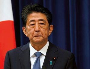 辞任会見する安倍前首相（2020年8月28日）。