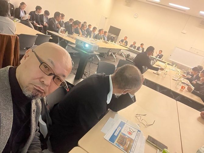 2023年12月に参議院議員会館で開かれた自転車議連にオブザーバーとして参加した筆者