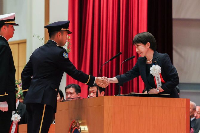 令和8年3月14日、高市総理は、神奈川県横須賀市にある防衛大学校の卒業式に出席し、卒業生へ訓示を行った