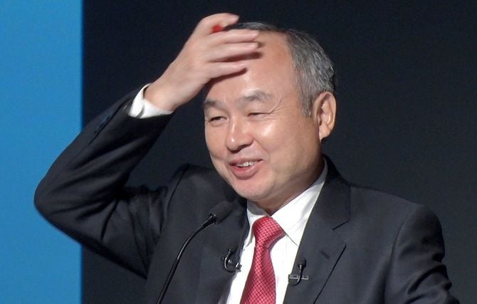 記者会見するソフトバンクグループ（SBG）の孫正義会長兼社長＝2022年8月8日、東京都港区