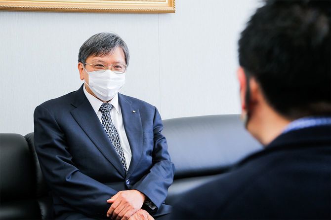 早稲田大学文学学術院教授の渡邉義浩さん