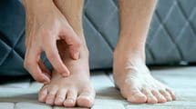 水虫を市販薬で治そうとすると､かえってお金がかかる…潜在的な患者｢6人に1人｣水虫を確実に治す鉄則