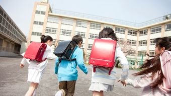 "わいせつ教師"は首にならず再び教壇に立てる