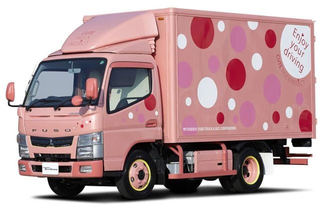 華やかな現場を演出しようとしているが、人手不足解消につながるのだろうか。