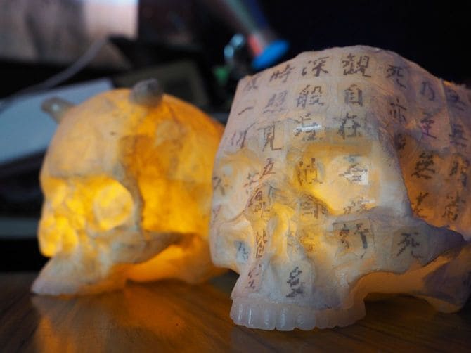 頭蓋骨をモチーフにした置物