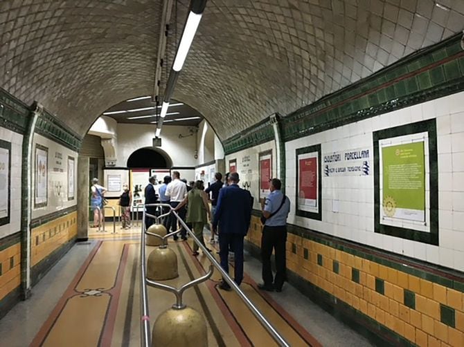 ジェノバの地下鉄には改札があるが、それも今後は不要になる