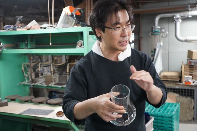 田嶌社長曰く「一つの商品の完成には複数の職人が関わっている」と話す。