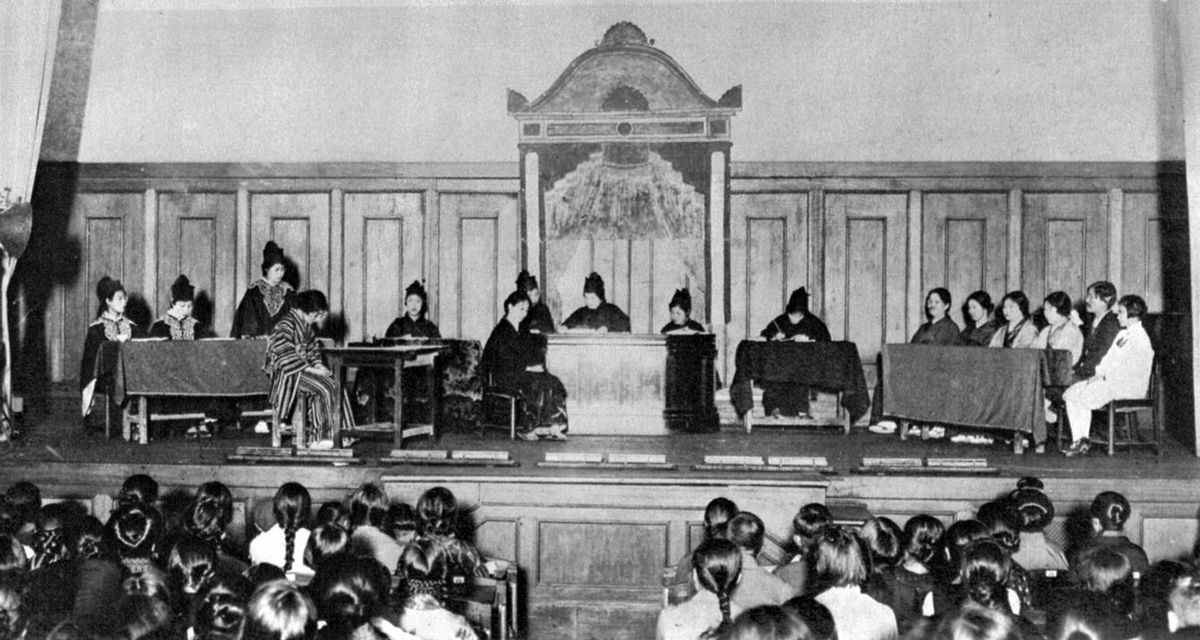 明治大学女子部学生による模擬裁判、1944年以前