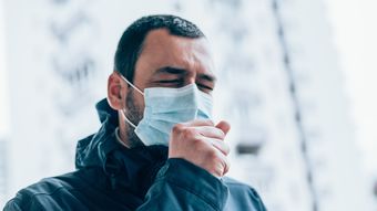 東京220人…感染症医師が警鐘｢自粛ムードを一気に解除すると､2週間で元の状態｣