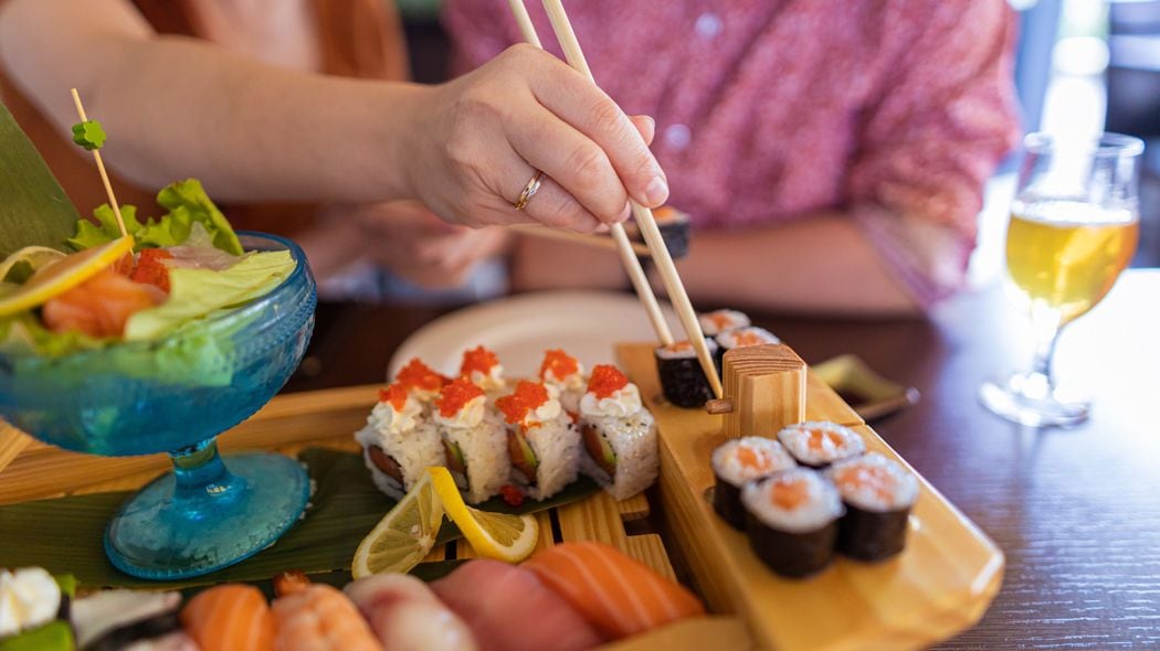 食卓に無限の可能性…ソムリエが伝授｢ワインのマリアージュに最適な日本人が買える手近な弁当｣ お惣菜屋やデパート物産展は宝の山