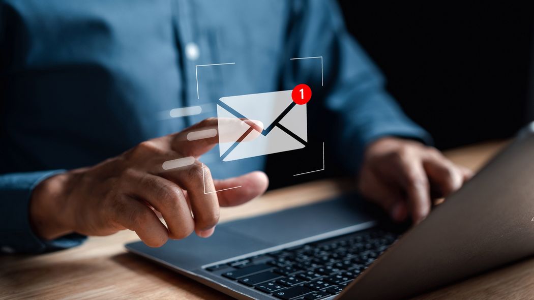 ただの業務メールが忘れない"予定"に…武政秀明『22文字で､ふつうの｢ちくわ｣をトレンドにしてください』 著者インタビュー