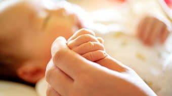 そりゃもう1人産みたくなるわ…なぜか子供を4人5人と作る家庭が多い地方保育園が親に与えているもの