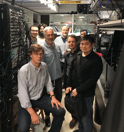 エプスタイン氏がメディアラボ内で撮った記念写真