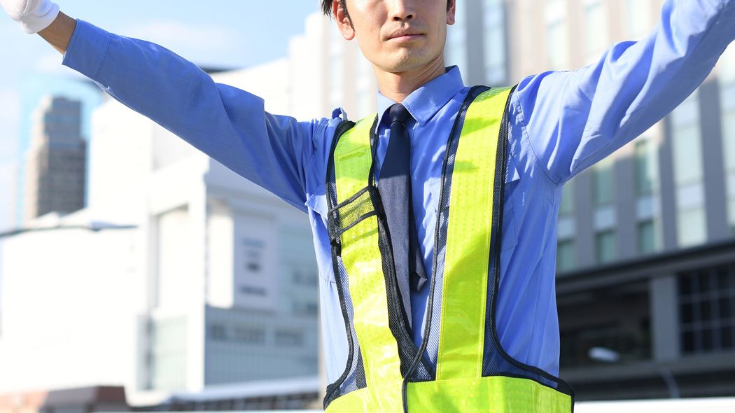 駐車場の誘導員が｢マニュアルに縛られた退屈な仕事｣を｢時間があっという間に過ぎる最高の仕事｣に変えた方法 ｢仕事や役割に対する捉え方｣を見直した