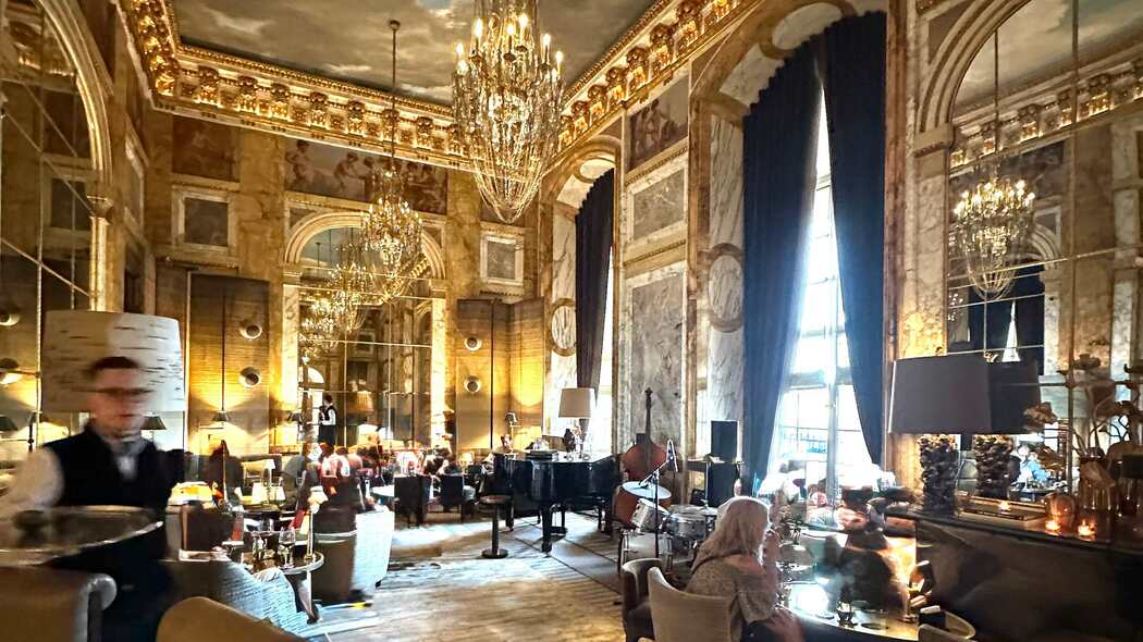 一泊30万円の超高級ホテルを1万円で賢く味わう…最小投資で贅沢な時間を過ごす"庶民の知恵"