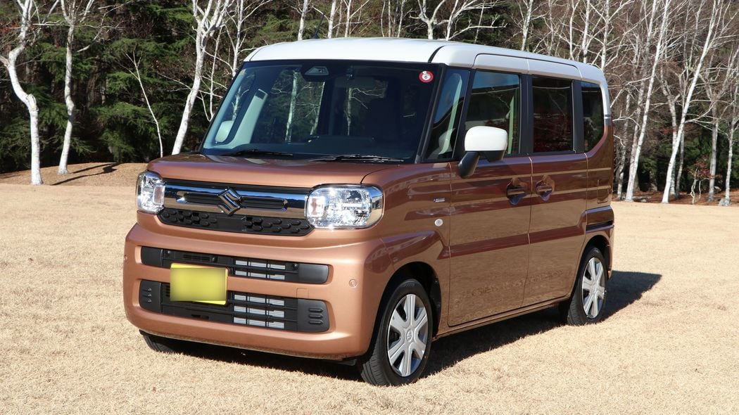 コスパの高さが異常…スズキの新型軽｢スペーシア｣が､｢これで153万円は安すぎる｣と絶賛されている理由 軽初の｢オットマン付きの座席｣を装備したグレードも