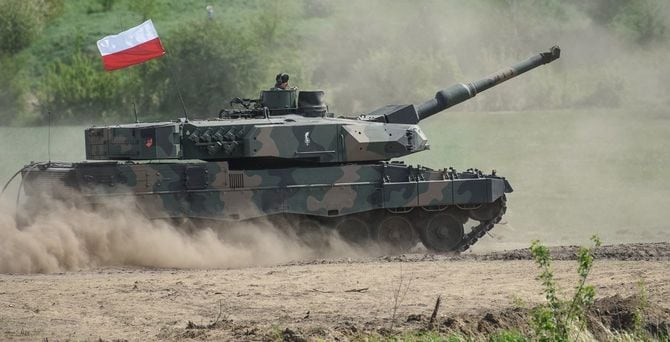 ポーランドのレオパルト2PL（MBT）、ディフェンダー・ヨーロッパ22演習にて。