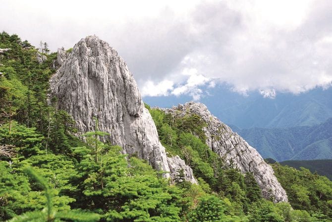 世界遺産にふさわしい光岳周辺の自然