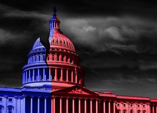 民主党と共和党の政治的な分断を表す赤と青の議事堂