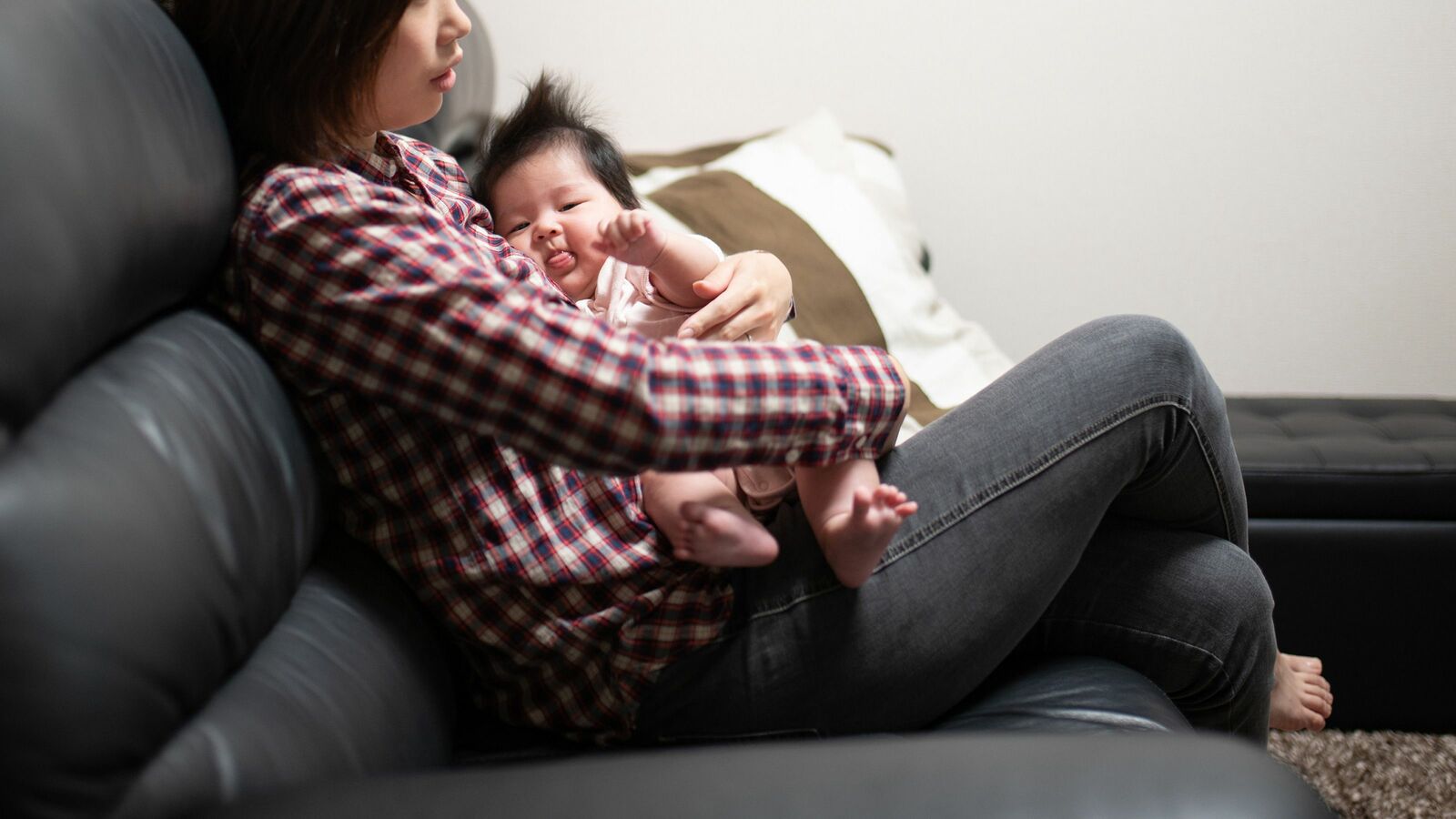 ｢子は母の幸福度を下げ､孫は祖母の幸福度を下げる｣しんどすぎる日本の子育てを如実に語る衝撃データ 子どものあり･なしによる母親の幸福度格差は拡大傾向