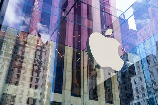 ニューヨーク市マンハッタンの5番街にあるアップルストア