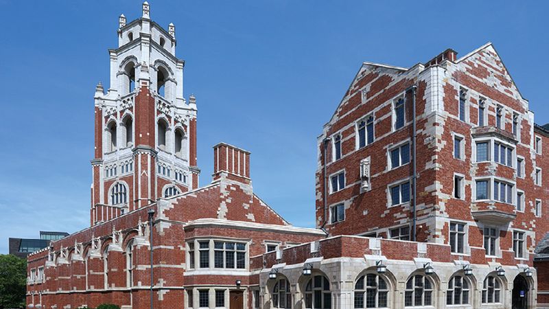 イェール大学は1年間1200万円超…一方､年間40万円で通える｢ヨーロッパの穴場大学｣の名前 東大は年間64万2900円