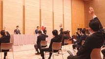 安倍首相の会見には｢民主党政権時に登録した記者｣しか出られない