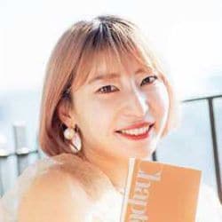 森本 萌乃（もりもと・もえの）東京都生まれ。19年MISSION ROMANTIC創業。20年チャプターズ開業。毎月書名を伏せた3冊の本を選んで会員に案内し、同じ本を読んだ会員同士が出会えるビジネスモデルが独身男女を中心に注目を集めている。