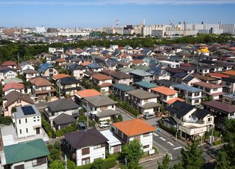 親が住む家の隣が空き家だと面倒なワケ