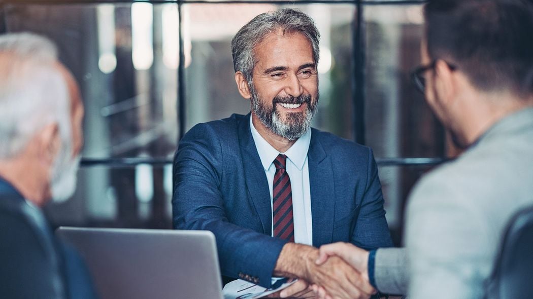 ｢アポ取りがうまい人｣が相手の警戒心を解くために使う"必殺フレーズ" 安心感を与え､自尊心をくすぐる