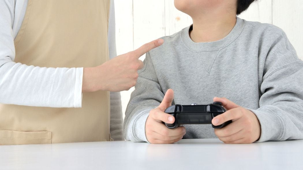 ｢いつまでやってるの!｣は絶対ダメ…わが子をゲーム依存にしてしまう親が使いがちなNGフレーズ ｢今日はどこまでクリアしたいの?｣がいい