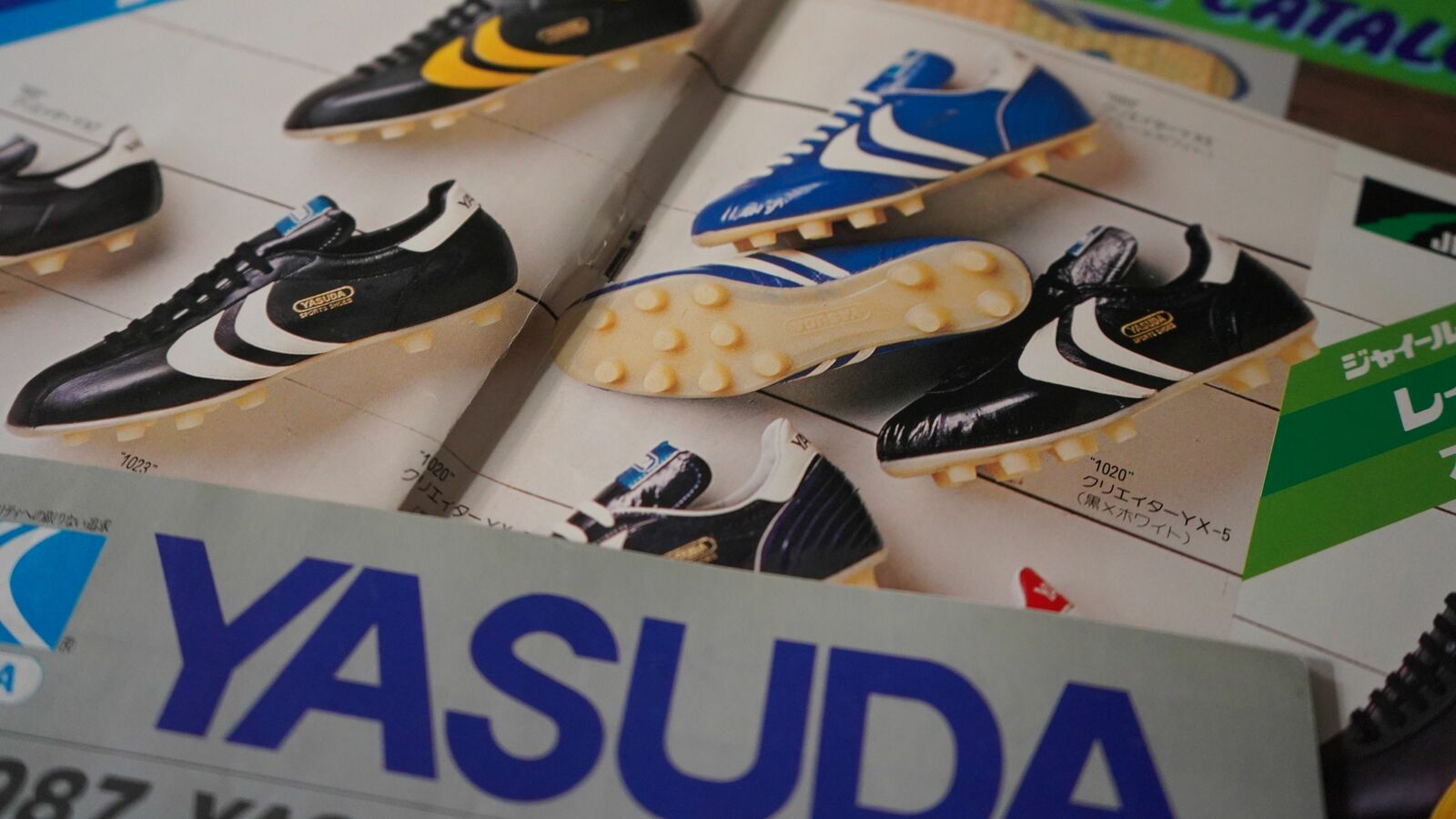 アディダスでも､ナイキでもない…昭和のサッカー少年が愛した｢国産スパイク｣を覚えているか 日本サッカーの足元を支えた｢ヤスダのシューズ｣の来歴