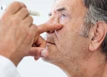 人生100年時代「目の寿命は65～70年」