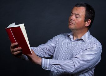 40代はレーシック手術を避けるべき理由
