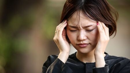 専門医が教える 今すぐ病院に行くべき頭痛 と 飲み薬で治る頭痛 の見分け方 頭痛の1割は 命の危険 がある President Online プレジデントオンライン