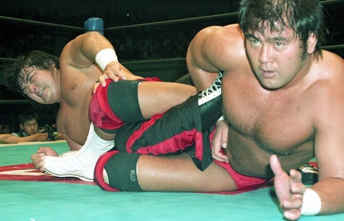 武藤のアキレス腱固め