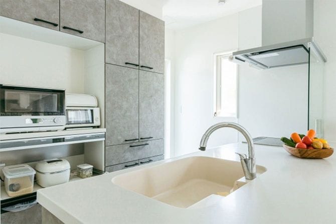 明るいキッチン