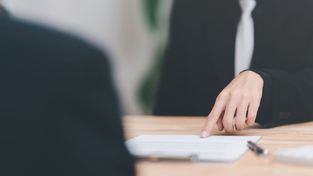 ｢書類は机の端に置かないほうがいい｣と言われ1カ月で退職…心がポキッと折れる｢繊細な若手｣の取扱説明書