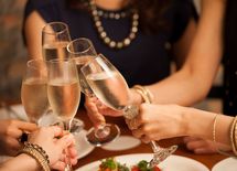 飲み会に美人を呼ばない女性は得をするか