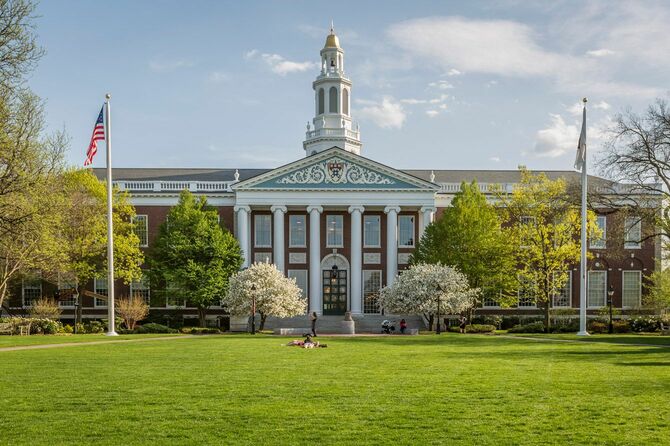 ハーバード大学の歴史的建造物