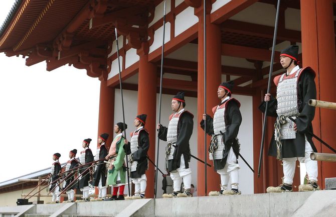 平城宮跡に復元された朱雀門