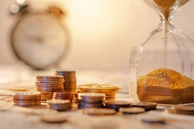 砂時計は刻々と残り時間を告げている