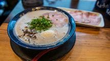 なぜ日本人は｢豚骨ラーメン｣｢道路｣｢ゴキブリ｣｢海苔｣｢糸｣を弔うのか…全国に点在する｢珍供養｣ランキング10