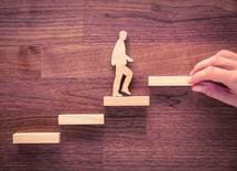 今、カネで奪い合いになる「人気職種」