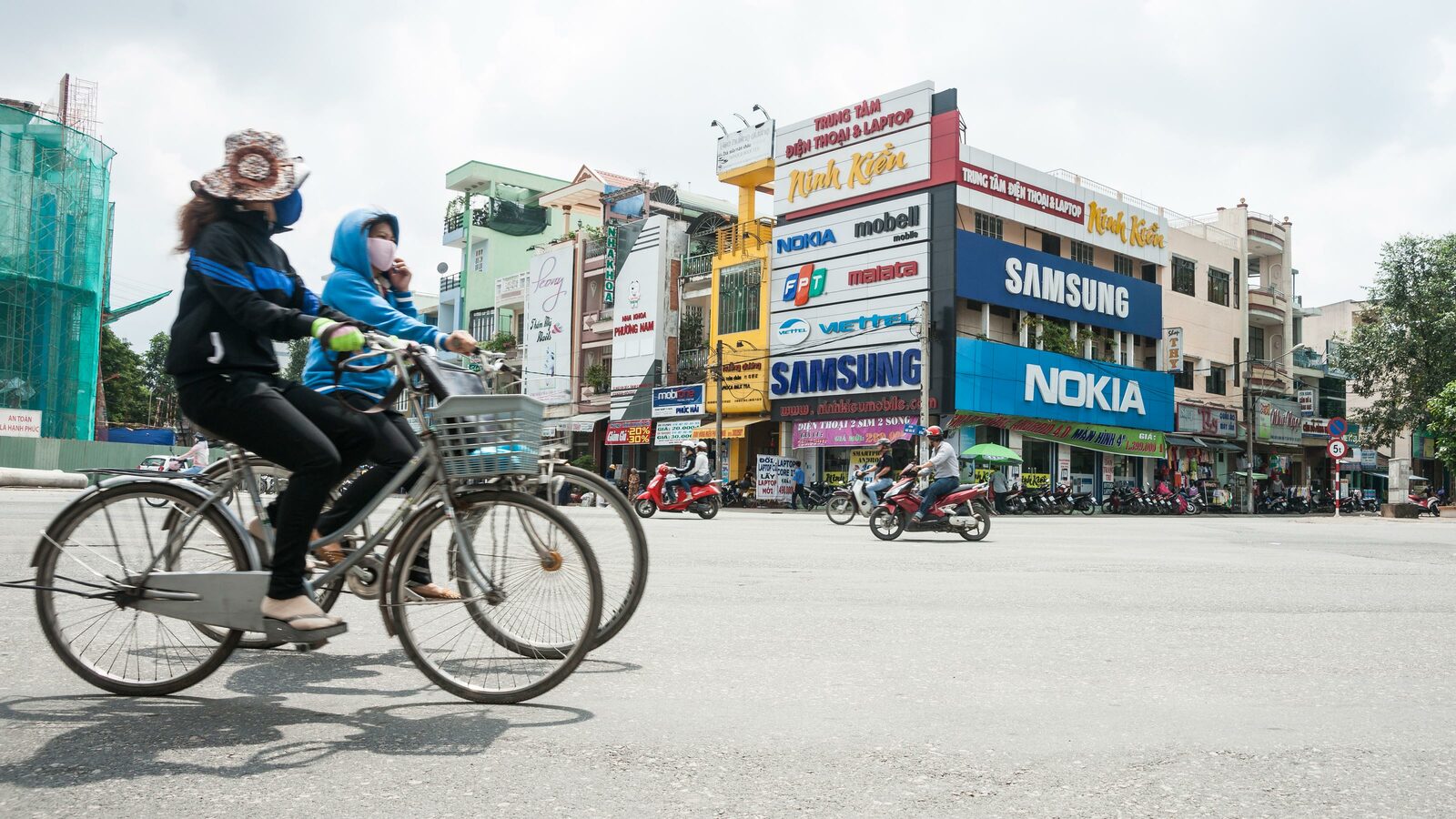 日本がカネを出しても｢サムスンの巨大工場｣にはかなわない…親日国･ベトナムで"韓国シフト"が進む理由 ｢韓国人は嫌い､日本人は好き｣と言っていたのに…