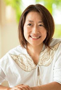 <strong>サステナ代表 マエキタミヤコ</strong>●1963年生まれ。大手広告代理店勤務中の97年よりNGOの広告に取り組み、2002年に「サステナ」を設立。おもな著書に『エコシフト』など。