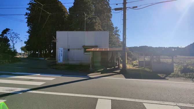 廃止されたバス停留所（千葉県多古町川島）