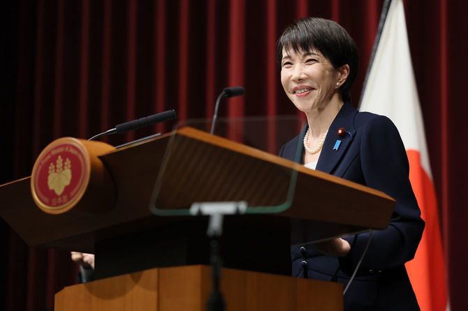 会見で記者の質問に答える高市早苗首相＝2026年1月19日、首相官邸