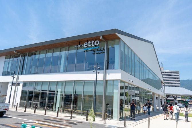 広島県廿日市にある「etto」では、「巻くふりかけ」が食べられる「旅行の友本舗」がある